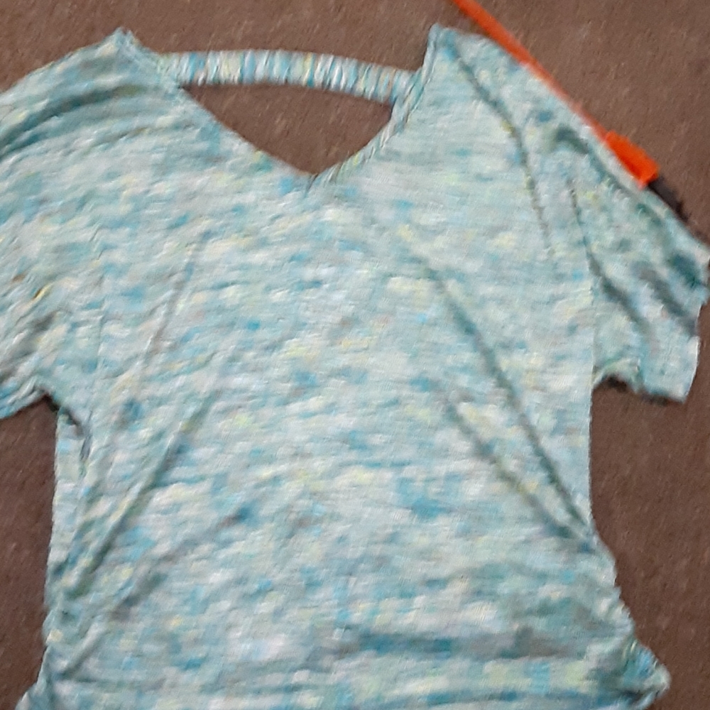 Slightly scrunched sides